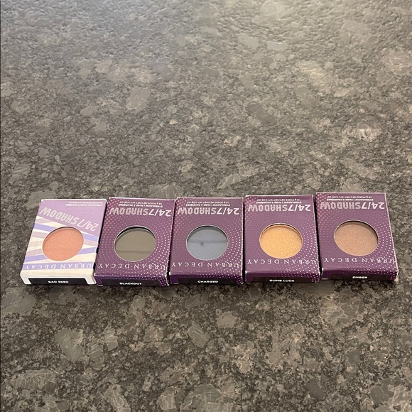 Urban Decay 24/7 Shadow 25 shades in matte, satin, shimmer & metallic finishes - Picture 4 of 8